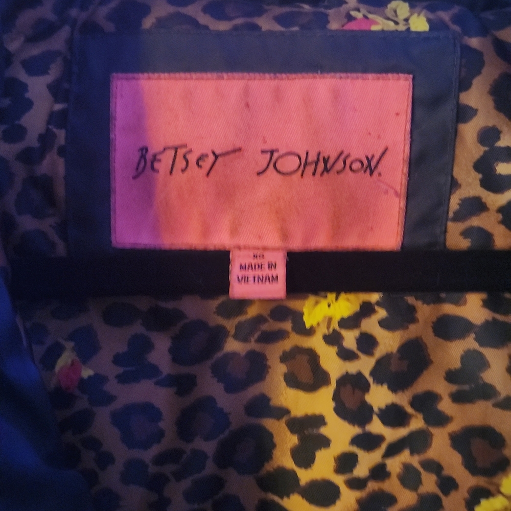 ✨️Women's Gray Faux Fur Trim Betsey Johnson Winter Jacket✨️ - Picture 4 of 7